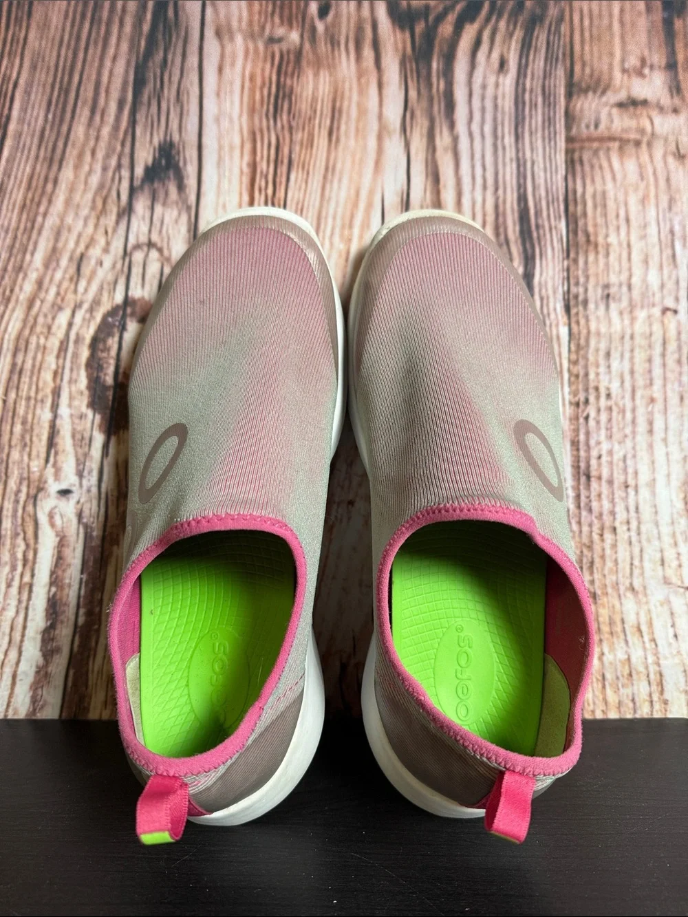 Oofos Oomg Sport Low Slip On Shoes Womens Sz 9